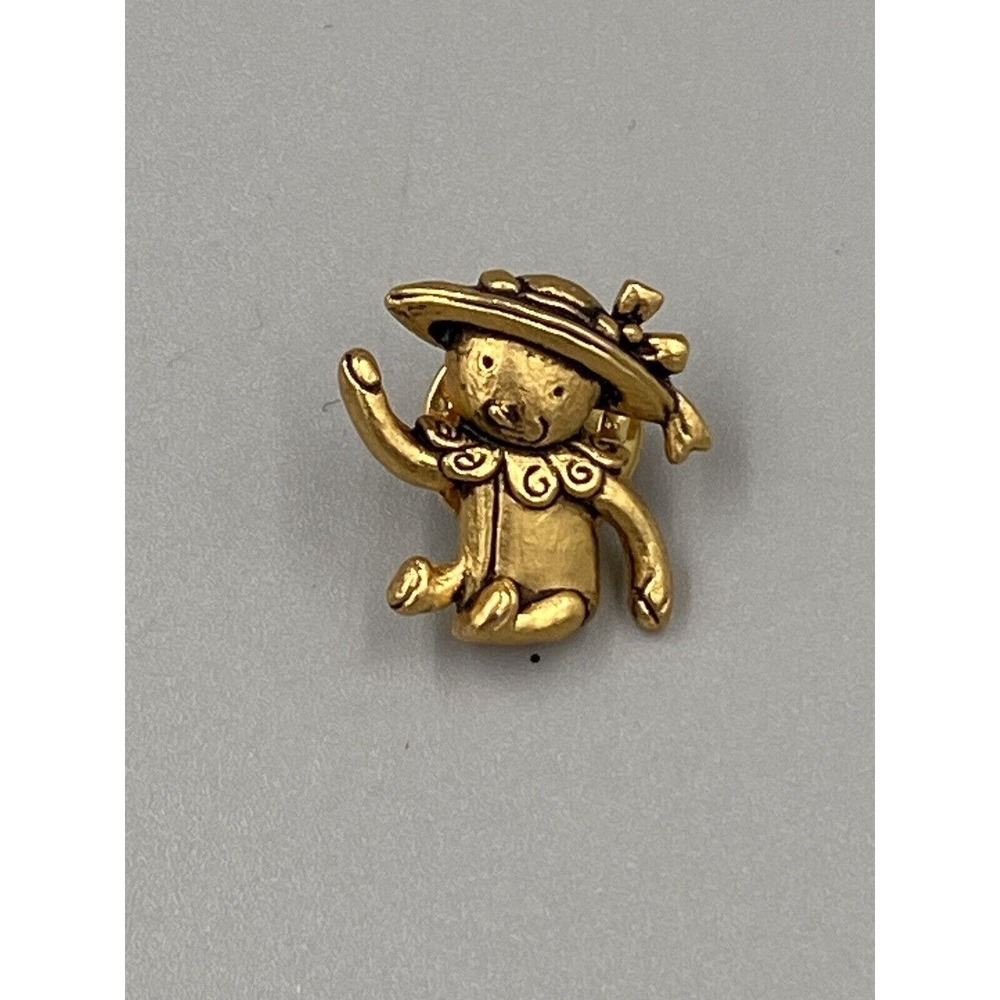 Gold Colored Bear Doll w/ Madeline Style Hat Smiling Waving Lapel Hat Pin